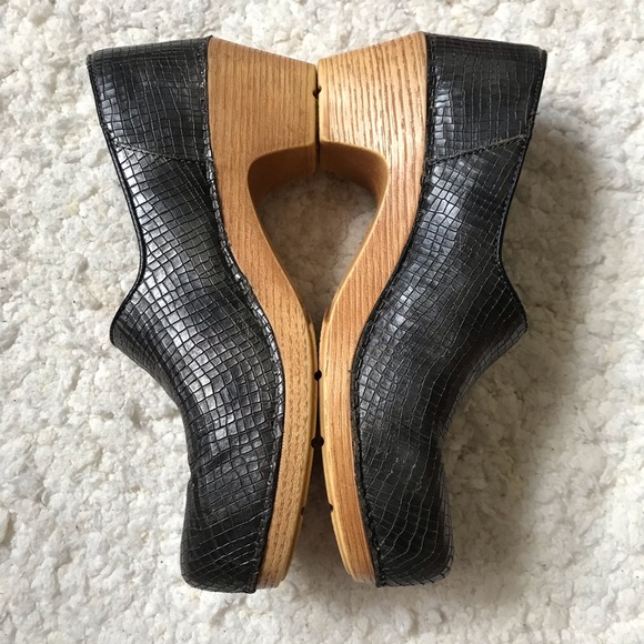 Dansko: Pewter Marisol Medical/Dental/ CNA Clogs - Picture 2 of 10